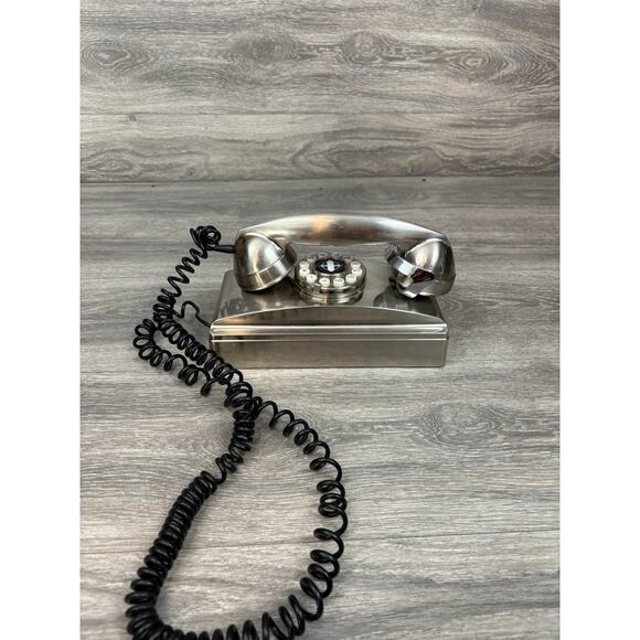 CROSLEY Vintage Style Numeric Stainless Steel Wall Phone Mount Telephone CR55 - Picture 5 of 8